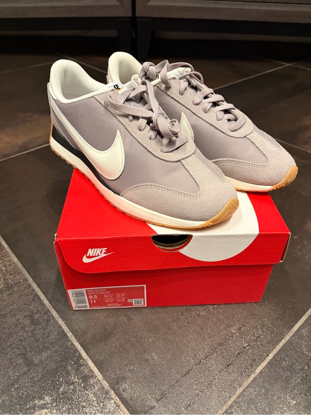 Nike Pacific retro day runner - 9.5
